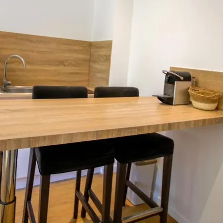 Apartment La Maison Des Roses 2 Avignon Villeneuve-les-Avignon